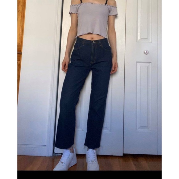 Brandy Melville millie jeans in dark wash - Picture 5 of 6